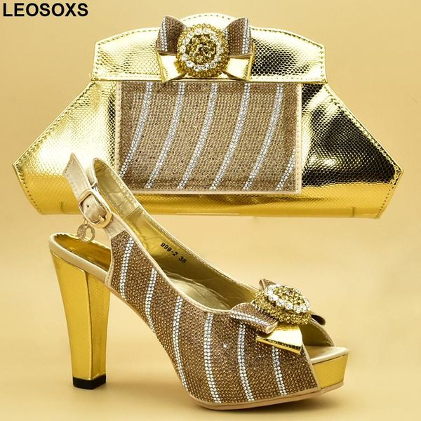 dress shoes fashion ladies italian and bag set decorated with rhinestone nigerian women wedding party pumps, Black
dress shoes fashion ladies italian and bag set decorated with rhinestone nigerian women wedding party pumps, Black