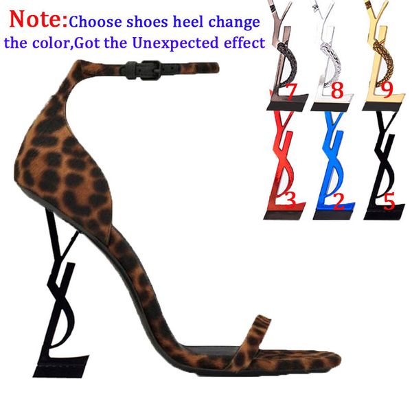 Paris Metal Letters Luxury Designer Brand Dress Shoes High Heels Women Sexy Open Toe Super Highs Heel Sandals Bridal Wedding Banquet Shoe Sliver White soles Sandal, Boxes
Paris Metal Letters Luxury Designer Brand Dress Shoes High Heels Women Sexy Open Toe Super Highs Heel Sandals Bridal Wedding Banquet Shoe Sliver White soles Sandal, Boxes