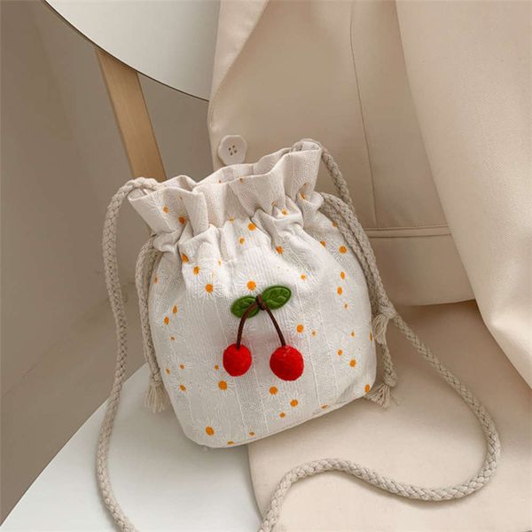 summer bag style msenger female student's literature and art canvas single shoulder bucket bag fashion
summer bag style msenger female student's literature and art canvas single shoulder bucket bag fashion