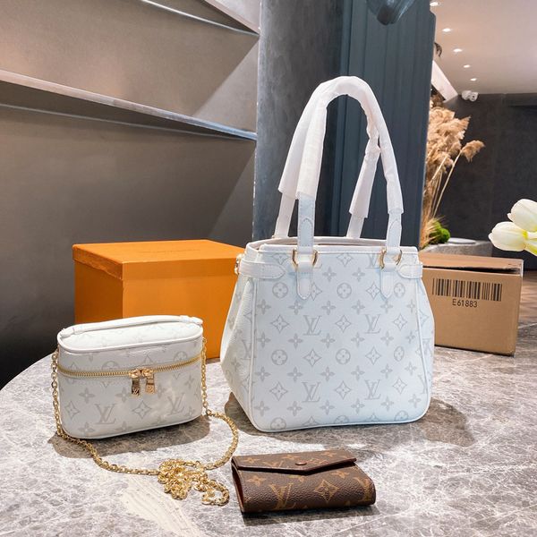 3-piece set luxurys designers bag women handbag messenger oxidizing leather pochette metis elegant shoulder multifunctional large-capacity s
3-piece set luxurys designers bag women handbag messenger oxidizing leather pochette metis elegant shoulder multifunctional large-capacity s