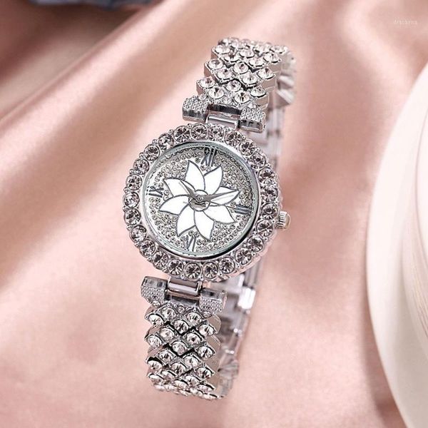 fashion roman scale temperament ladies small watches women diamond alloy bracelet watch steel chain quartz girl clock wristwatches, Slivery;brown
fashion roman scale temperament ladies small watches women diamond alloy bracelet watch steel chain quartz girl clock wristwatches, Slivery;brown
