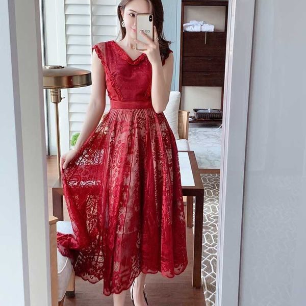 runway lace patchwork pleated dress women v-neck high waist long midi elegant hollow out party 210529, Black;gray
runway lace patchwork pleated dress women v-neck high waist long midi elegant hollow out party 210529, Black;gray