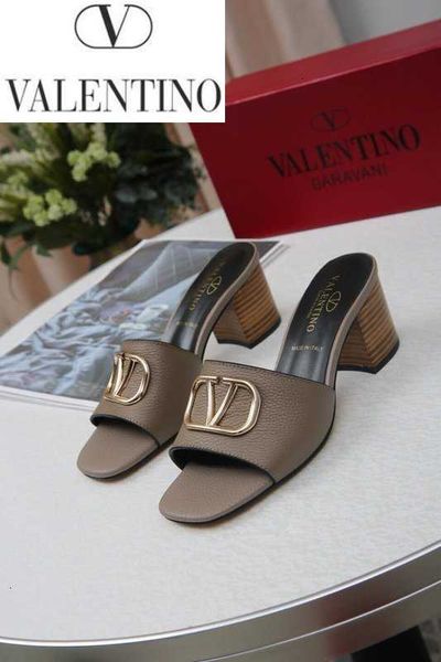 designer luxury brand women casual handmade walking tennis sandals slippers mules slides thongs shoes 9s3h, Black;white
designer luxury brand women casual handmade walking tennis sandals slippers mules slides thongs shoes 9s3h, Black;white