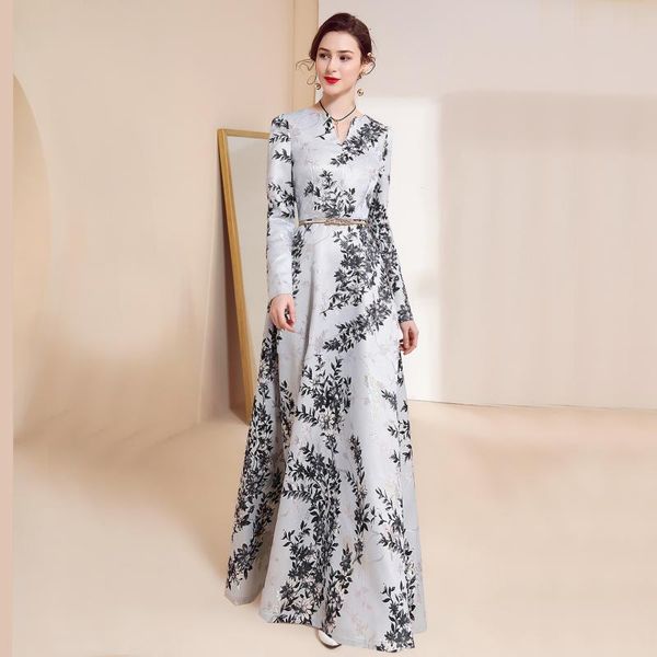 casual dresses spring v-collar printed jacquard embroidery luxury super long dress women retro slim sleeve party formal maxi, Black;gray
casual dresses spring v-collar printed jacquard embroidery luxury super long dress women retro slim sleeve party formal maxi, Black;gray
