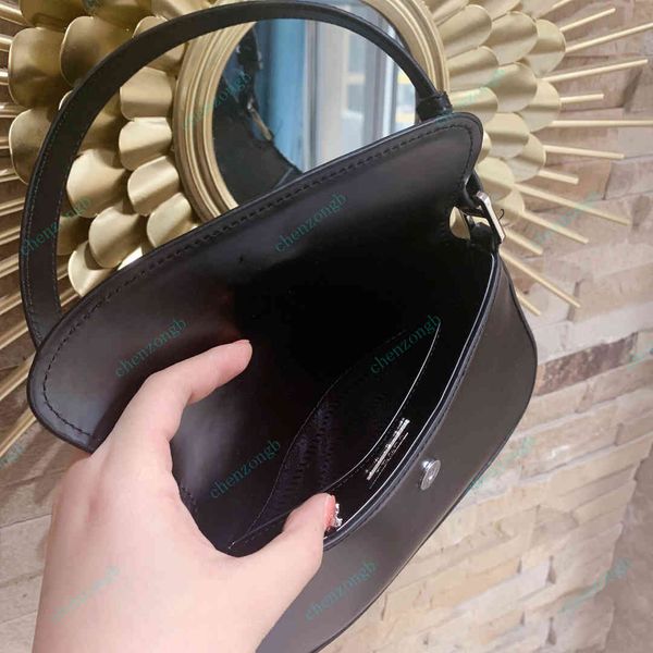 shiny flap shoulder ladys womens handbag retro fashion postman bags crossbody bag
shiny flap shoulder ladys womens handbag retro fashion postman bags crossbody bag