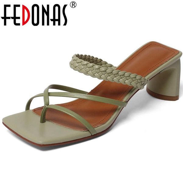 sandals fedonas fashion est female slipper genuine leather 2021 summer thick heels women wedding casual shoes woman, Black
sandals fedonas fashion est female slipper genuine leather 2021 summer thick heels women wedding casual shoes woman, Black