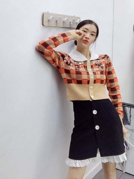 2021 Summer Brand Same Style Sweaters Lapel Neck Long Sleeve Beads Women Clothes Sc, White;black
2021 Summer Brand Same Style Sweaters Lapel Neck Long Sleeve Beads Women Clothes Sc, White;black