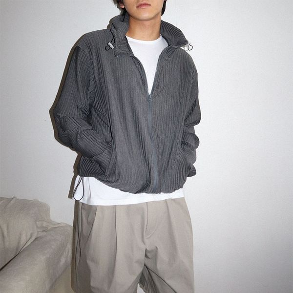 men's t-shirts korean pleated hoodies fashion solid color casual hooded sweatshirt men streetwear loose hip-hop cardigan hoodie me, White;black
men's t-shirts korean pleated hoodies fashion solid color casual hooded sweatshirt men streetwear loose hip-hop cardigan hoodie me, White;black