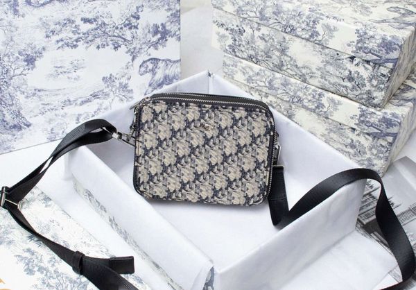 women men crossbody messager bags ladies oblique cross body handbag purse flap zipper shoulder sacoche bag handbags purses luxury printing u
women men crossbody messager bags ladies oblique cross body handbag purse flap zipper shoulder sacoche bag handbags purses luxury printing u