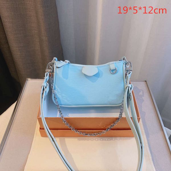 2021 ladies shoulder bag water ripple solid color chain handbag designers luxurys brands purse summer fashion crossbody bags underarm purses
2021 ladies shoulder bag water ripple solid color chain handbag designers luxurys brands purse summer fashion crossbody bags underarm purses
