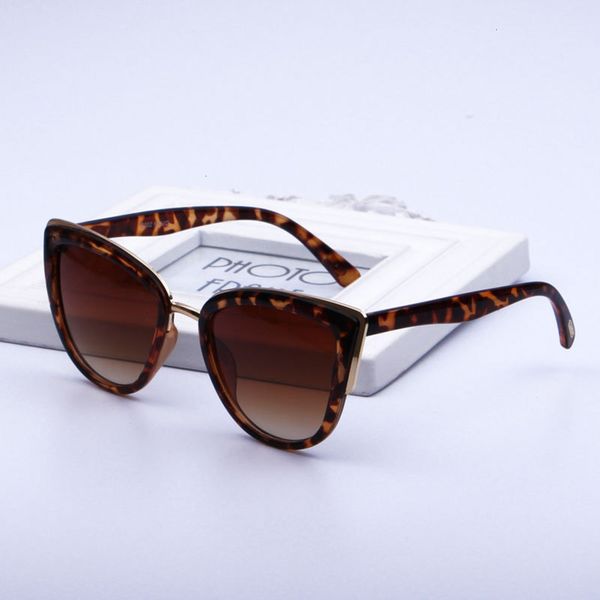fashionable sun frames brand cat anti-uv eye retro personality glasses fashion popular designer anti-glare sunglasses uv400, Black
fashionable sun frames brand cat anti-uv eye retro personality glasses fashion popular designer anti-glare sunglasses uv400, Black