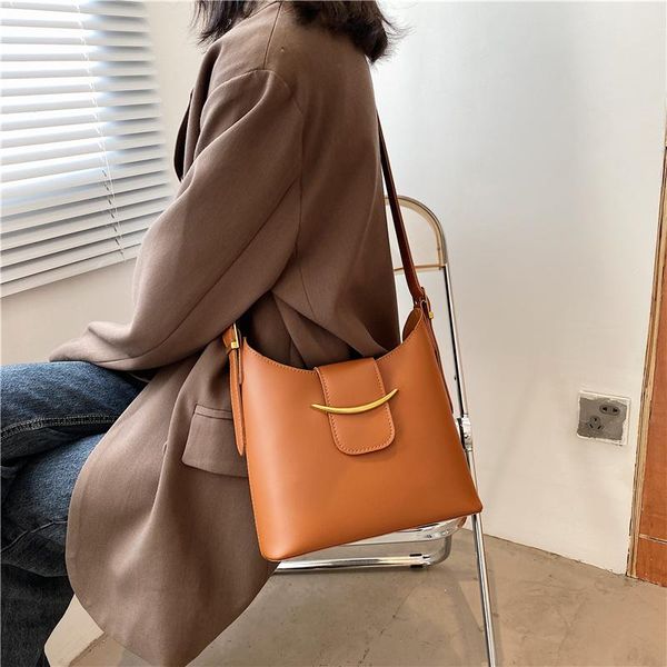 evening bags fashion solid color pu leather shoulder bucket for women 2021 casual crossbody bag designer handbag sac a main
evening bags fashion solid color pu leather shoulder bucket for women 2021 casual crossbody bag designer handbag sac a main