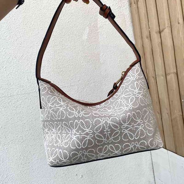 women luxurys designers bags 2021 cubi lunch box jacquard embroidery hand single bento cowhide ca designer handbag handbags totes crossbody
women luxurys designers bags 2021 cubi lunch box jacquard embroidery hand single bento cowhide ca designer handbag handbags totes crossbody