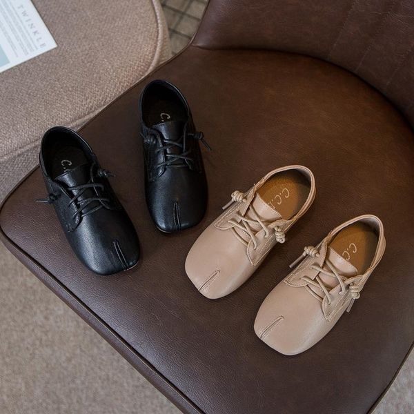 sneakers spring fashion soft bottom children's casual leather shoes breathable girl cute little leahter, Black;red
sneakers spring fashion soft bottom children's casual leather shoes breathable girl cute little leahter, Black;red