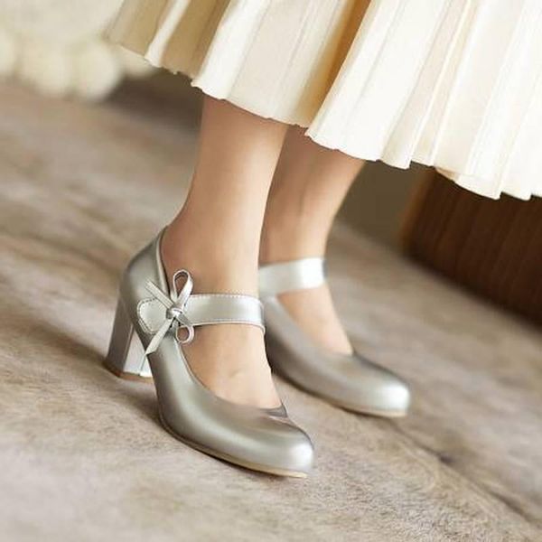 dress shoes pumps spring and autumn style round head fashion high heels single sweet bow women's 6cm plus size 34-43, Black
dress shoes pumps spring and autumn style round head fashion high heels single sweet bow women's 6cm plus size 34-43, Black