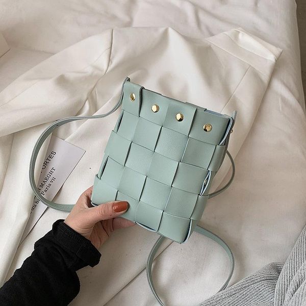 cross body 2021 fashion ladies bag woven pu leather green messenger small square shoulder bucket
cross body 2021 fashion ladies bag woven pu leather green messenger small square shoulder bucket