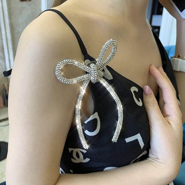 zci 20net red with fashion personality full big bow shining brooches pins dress brooch butterfly diamonddress diamond, Gray
zci 20net red with fashion personality full big bow shining brooches pins dress brooch butterfly diamonddress diamond, Gray