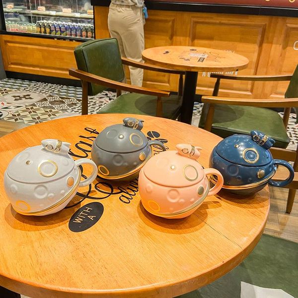 mugs 440ml ins astronaut planet cartoon ceramic cup round creative personality gift drinking cups set coffee mug with lid
mugs 440ml ins astronaut planet cartoon ceramic cup round creative personality gift drinking cups set coffee mug with lid
