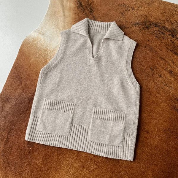 women's vests v-neck knitted vest sweater lady sleeveless pullover with pockets for early autumn 0pm1, Black;white
women's vests v-neck knitted vest sweater lady sleeveless pullover with pockets for early autumn 0pm1, Black;white