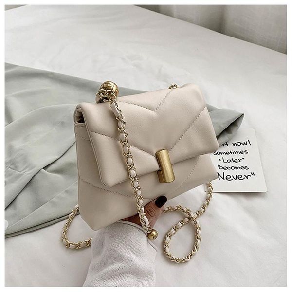 luxury designer chains crossbody for women fashion solid color shoulder bag 2021 new quality pu leather messenger bags tote
luxury designer chains crossbody for women fashion solid color shoulder bag 2021 new quality pu leather messenger bags tote