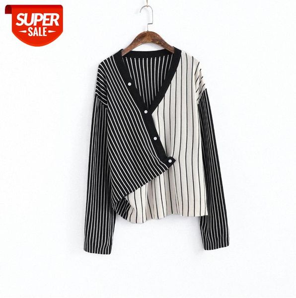 010980 v-neck loose black and white stripes irregular long-sleeved sweater women's western style bottoming shirt tide #go1b
010980 v-neck loose black and white stripes irregular long-sleeved sweater women's western style bottoming shirt tide #go1b