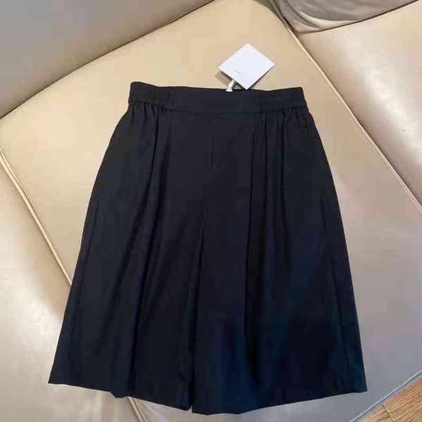 2022 factory wholesale new di + women's thin 5-point summer suit straight tube loose wide leg pants 081673, White;black
2022 factory wholesale new di + women's thin 5-point summer suit straight tube loose wide leg pants 081673, White;black