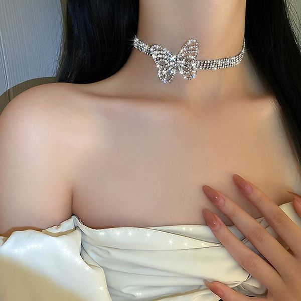 chokers occidental fashion exaggerates individual character to set drill butterfly necklace choker of short money web celebrity temperam, Golden;silver 
chokers occidental fashion exaggerates individual character to set drill butterfly necklace choker of short money web celebrity temperam, Golden;silver