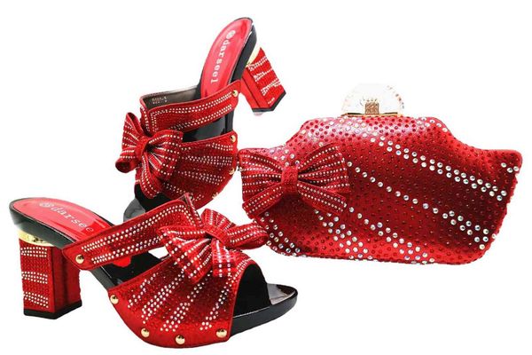 summer fish mouth hollowed out sandals with handbag, handbag and thick heel, Black