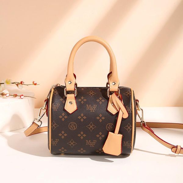 cross body 2021 fashion all-match boston bag retro simple single shoulder messenger luxury handbags women bags designer sac luxe
cross body 2021 fashion all-match boston bag retro simple single shoulder messenger luxury handbags women bags designer sac luxe