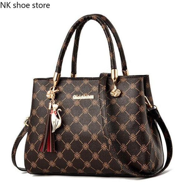 leather women shoulder bag 2021 luxury handbags bags designer version wild womens messenger evening
leather women shoulder bag 2021 luxury handbags bags designer version wild womens messenger evening