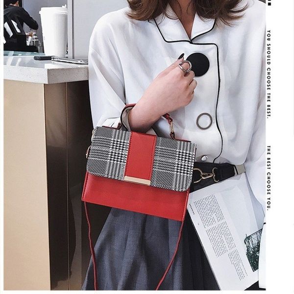 2021 spring korean fashion lattice small square women's single shoulder simple messenger bag
2021 spring korean fashion lattice small square women's single shoulder simple messenger bag