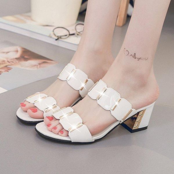 summer black ladies fish mouth high-heeled sandals fashionable wild thick heel slippers
summer black ladies fish mouth high-heeled sandals fashionable wild thick heel slippers