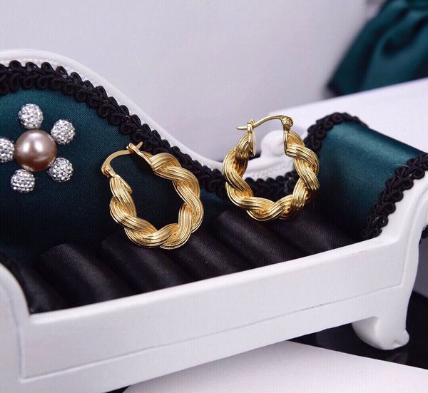 designer earrings personality pearl for women 2021 new jewelry retro earrings new style is full of artistry, twist earring, Golden;silver
designer earrings personality pearl for women 2021 new jewelry retro earrings new style is full of artistry, twist earring, Golden;silver