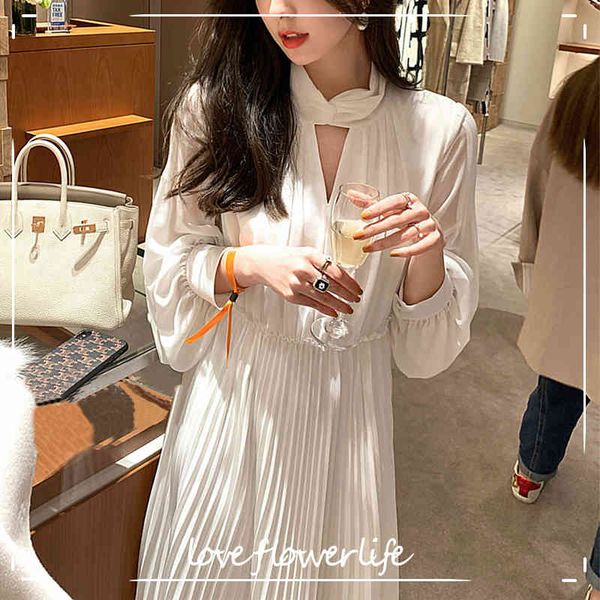 elegant chiffon white dress women v-neck evening party midi dress female spring long sleeve office dress korean 210521, Black;gray
elegant chiffon white dress women v-neck evening party midi dress female spring long sleeve office dress korean 210521, Black;gray