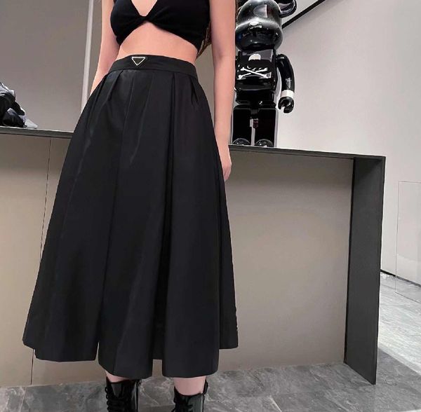 fashion women skirt trend matching nylon inverted triangle designer skirts lady dresses black color size s-l
fashion women skirt trend matching nylon inverted triangle designer skirts lady dresses black color size s-l