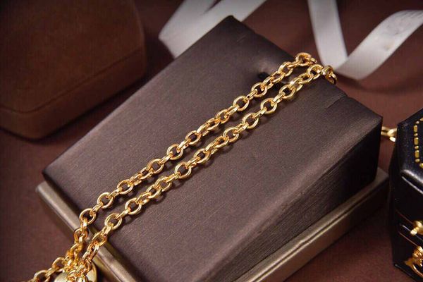 luxury designer jewelry women bracelets stainless steel cuff bracelet pave silver rose gold tone charms lock bangle jewelry with box m82, Black
luxury designer jewelry women bracelets stainless steel cuff bracelet pave silver rose gold tone charms lock bangle jewelry with box m82, Black