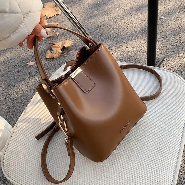 evening bags solid color pu leather bucket crossbody for women 2021 fashion brand designer handbags ladies shoulder messenger purses
evening bags solid color pu leather bucket crossbody for women 2021 fashion brand designer handbags ladies shoulder messenger purses