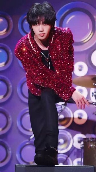 men's suits & blazers s-5xl 2021 men clothing hair stylist catwalk red sequin performance suit singer dance magician costume plus size, White;black
men's suits & blazers s-5xl 2021 men clothing hair stylist catwalk red sequin performance suit singer dance magician costume plus size, White;black