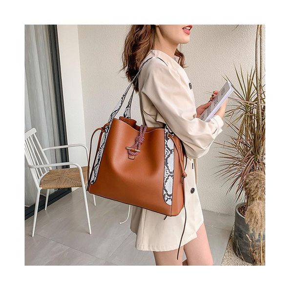 evening bags yl224 china supplier large capacity pu leather hand bag snake print handbag woman
evening bags yl224 china supplier large capacity pu leather hand bag snake print handbag woman