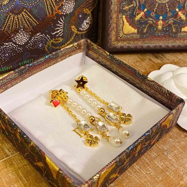 70% off luxury jewelry c-di-d-aojia asymmetric letter star flower earrings high edition non market ordinary edition, Golden;silver
70% off luxury jewelry c-di-d-aojia asymmetric letter star flower earrings high edition non market ordinary edition, Golden;silver