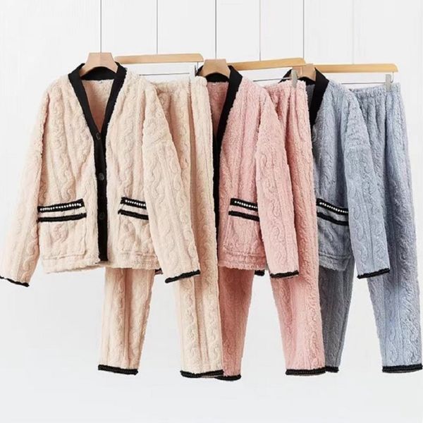 2021 new fashion pajamas couples nightgown winter sleepwear long sleeves thick plush jumpsuit hooded homewear robes qu, Black;red
2021 new fashion pajamas couples nightgown winter sleepwear long sleeves thick plush jumpsuit hooded homewear robes qu, Black;red