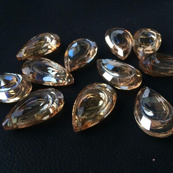 chandelier crystal factory price 20pcs 38*22mm champagne double-deck water drops (rings) glass lamp suncatcher pendants
chandelier crystal factory price 20pcs 38*22mm champagne double-deck water drops (rings) glass lamp suncatcher pendants