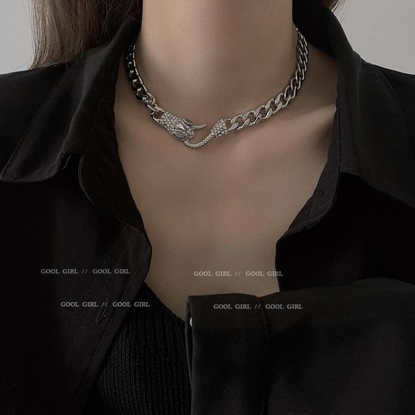 pendant necklaces south korea east gate fashion simple personality trendy necklace with diamond snake net red temperament design women, Silver
pendant necklaces south korea east gate fashion simple personality trendy necklace with diamond snake net red temperament design women, Silver