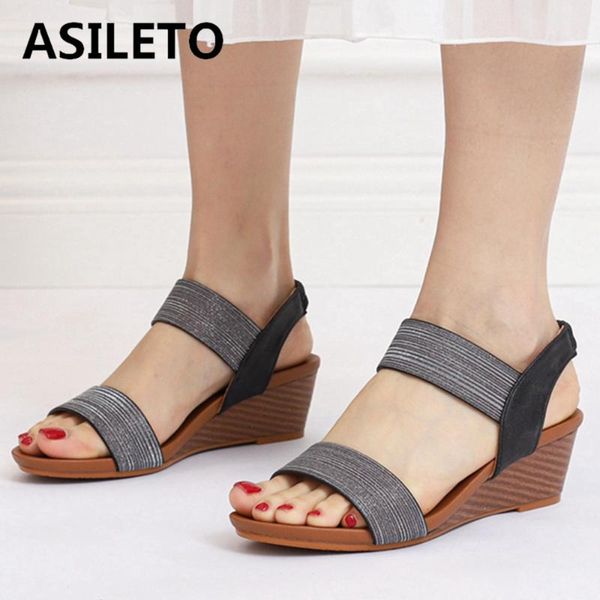 dress shoes asileto 2021 ladies sandals open toe 5cm wedge heels bling soft comfort slip-on big size 36-42 casual golden b2359, Black
dress shoes asileto 2021 ladies sandals open toe 5cm wedge heels bling soft comfort slip-on big size 36-42 casual golden b2359, Black