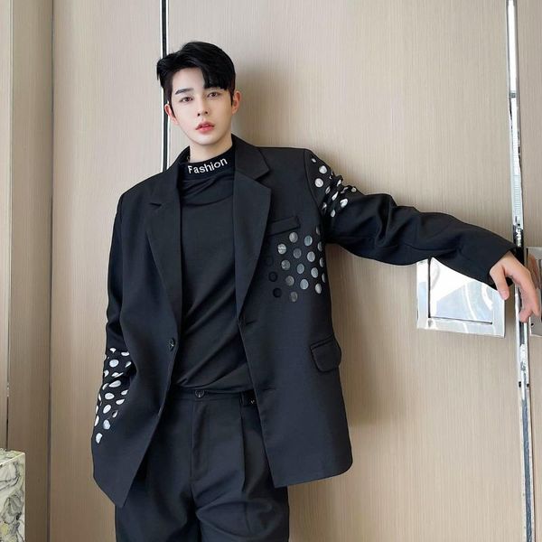 men's suits & blazers spring summer fashion personality design hole blazer hombre loose casual men suit jacket terno masculino mens pat, White;black
men's suits & blazers spring summer fashion personality design hole blazer hombre loose casual men suit jacket terno masculino mens pat, White;black