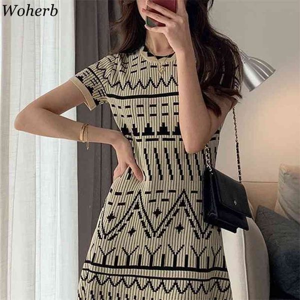vintage jacquard knitted vestidos crew neck short sleeve bodycon korean summer dresses mini stretch woman dress 210519, Black;gray
vintage jacquard knitted vestidos crew neck short sleeve bodycon korean summer dresses mini stretch woman dress 210519, Black;gray