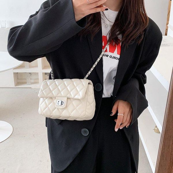 shoulder bags lingge chain pu leather crossbody bag 2021 summer handbags fashion luxury tend brand purses
shoulder bags lingge chain pu leather crossbody bag 2021 summer handbags fashion luxury tend brand purses