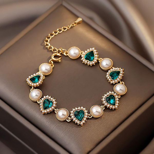 charm bracelets emerald rhinestone retro style peach heart pearl bracelet female girlfriend student temperament red, Golden;silver
charm bracelets emerald rhinestone retro style peach heart pearl bracelet female girlfriend student temperament red, Golden;silver