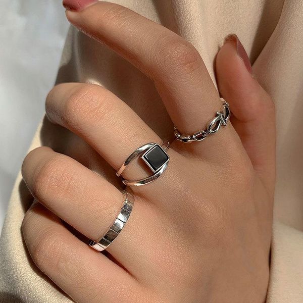 cluster rings yaologe 925 sterling silver black zircon geometric square chain ladies ring unique fashion exquisite simple jewelry gift, Golden;silver
cluster rings yaologe 925 sterling silver black zircon geometric square chain ladies ring unique fashion exquisite simple jewelry gift, Golden;silver