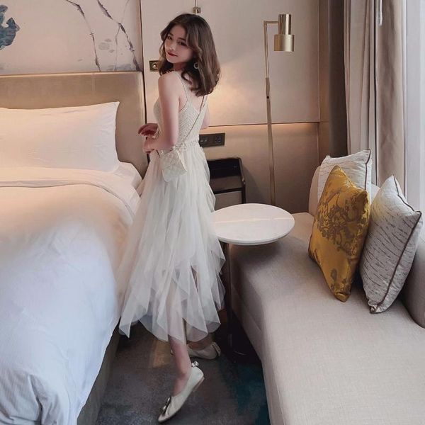 casual dresses 2021 summer sleeveless sling gauze lace tulle dress women tunic basic long mesh pink black vintage, Black;gray
casual dresses 2021 summer sleeveless sling gauze lace tulle dress women tunic basic long mesh pink black vintage, Black;gray